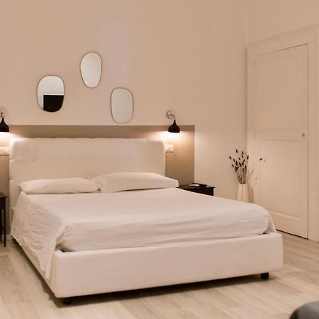 B&B Boutique Suite Бари Экстерьер фото