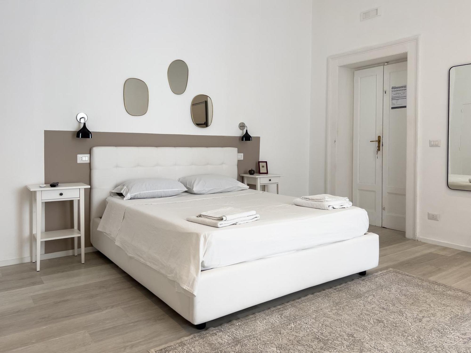 B&B Boutique Suite Бари Экстерьер фото